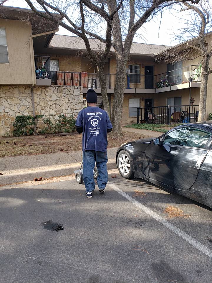 Swift couch moving in Batson, TX